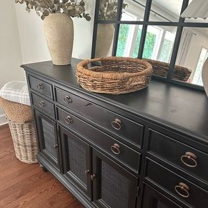 Round wicker basket new without tags